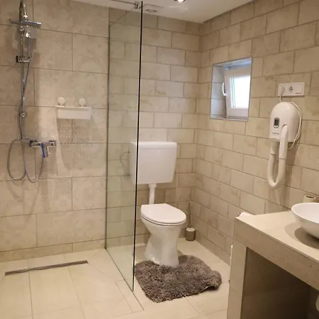Tomika Vendeghaz & Wellness Apartment